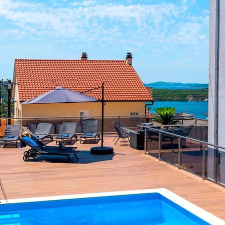 Pool Me Up! Apartment Sibenik Exterior photo